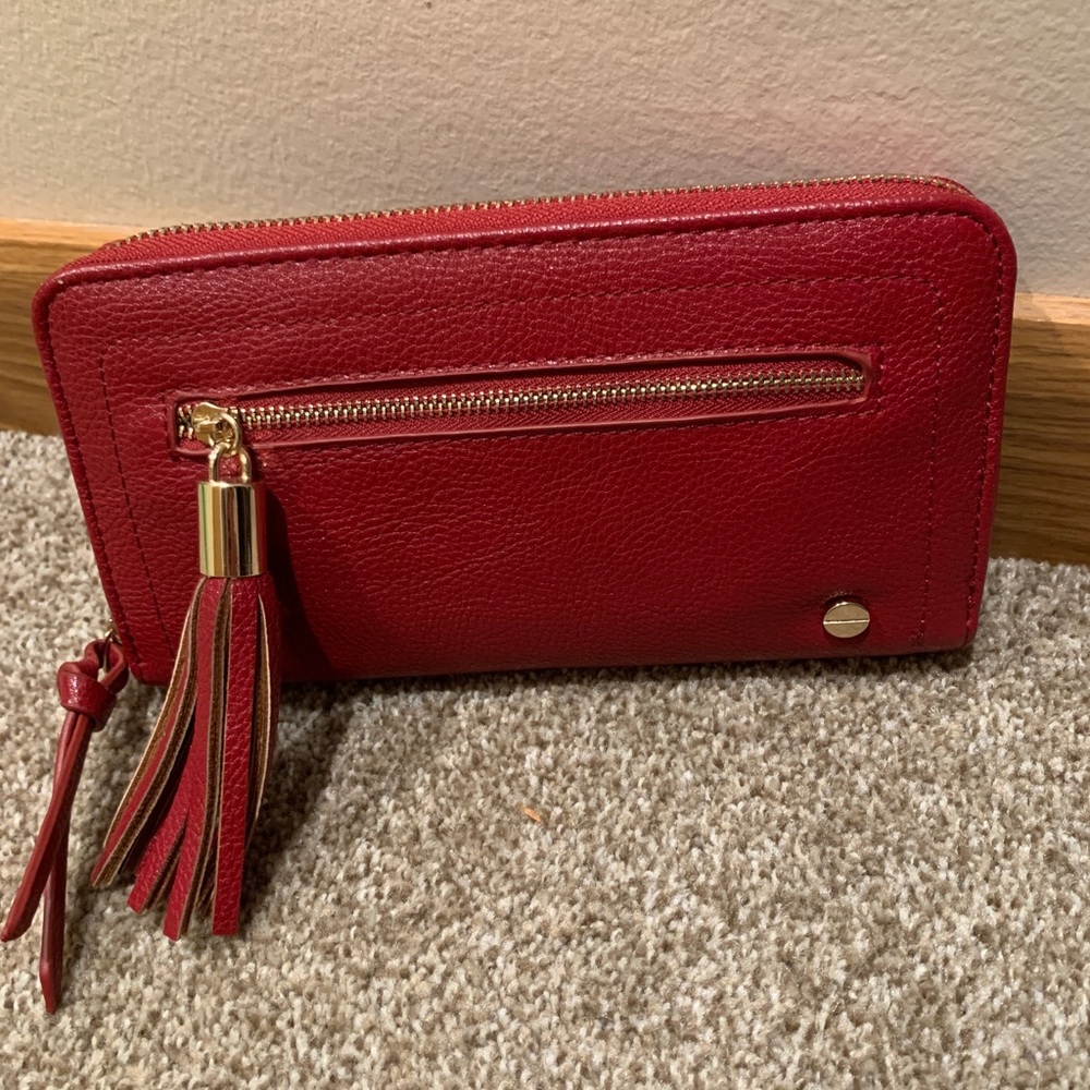 Women’s Zipper Wallet with Tassel